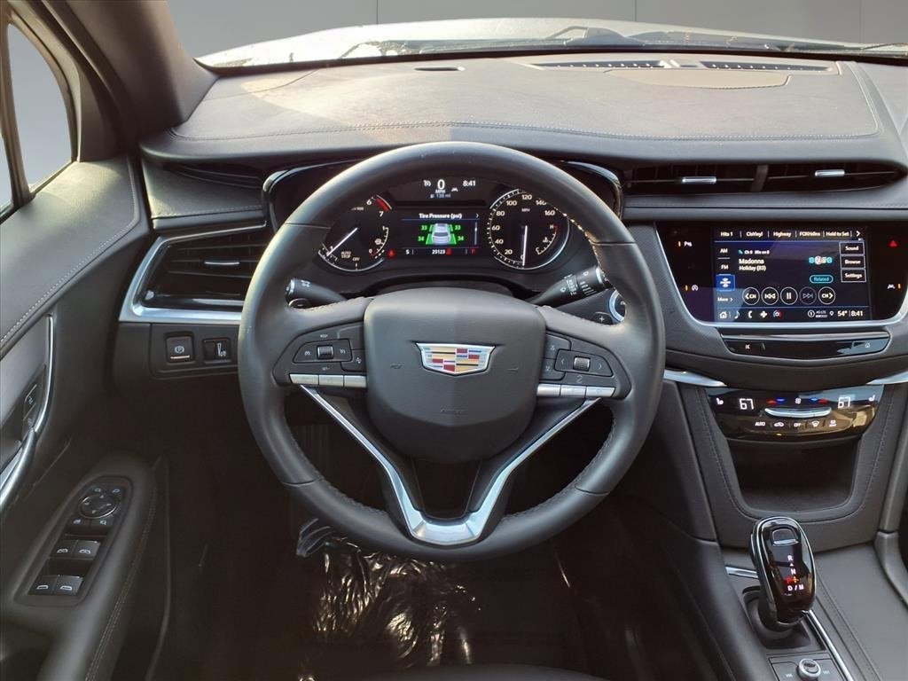 2024 Cadillac XT6 Luxury