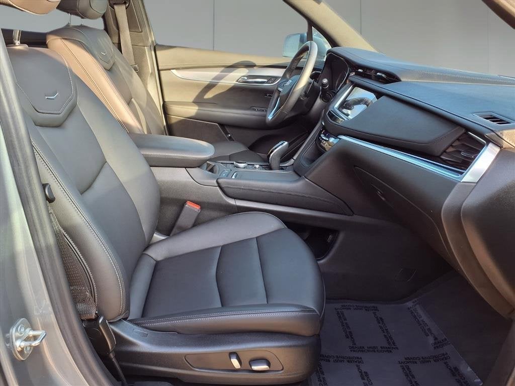 2024 Cadillac XT6 Luxury