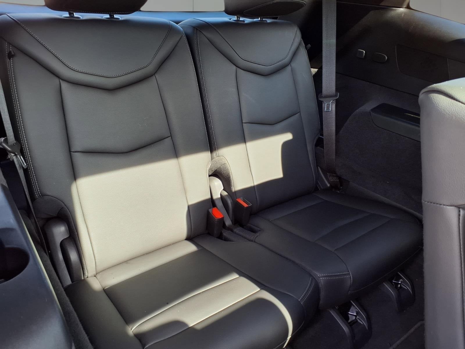 2025 Cadillac XT6 Luxury