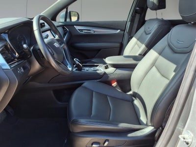 2025 Cadillac XT6 Luxury