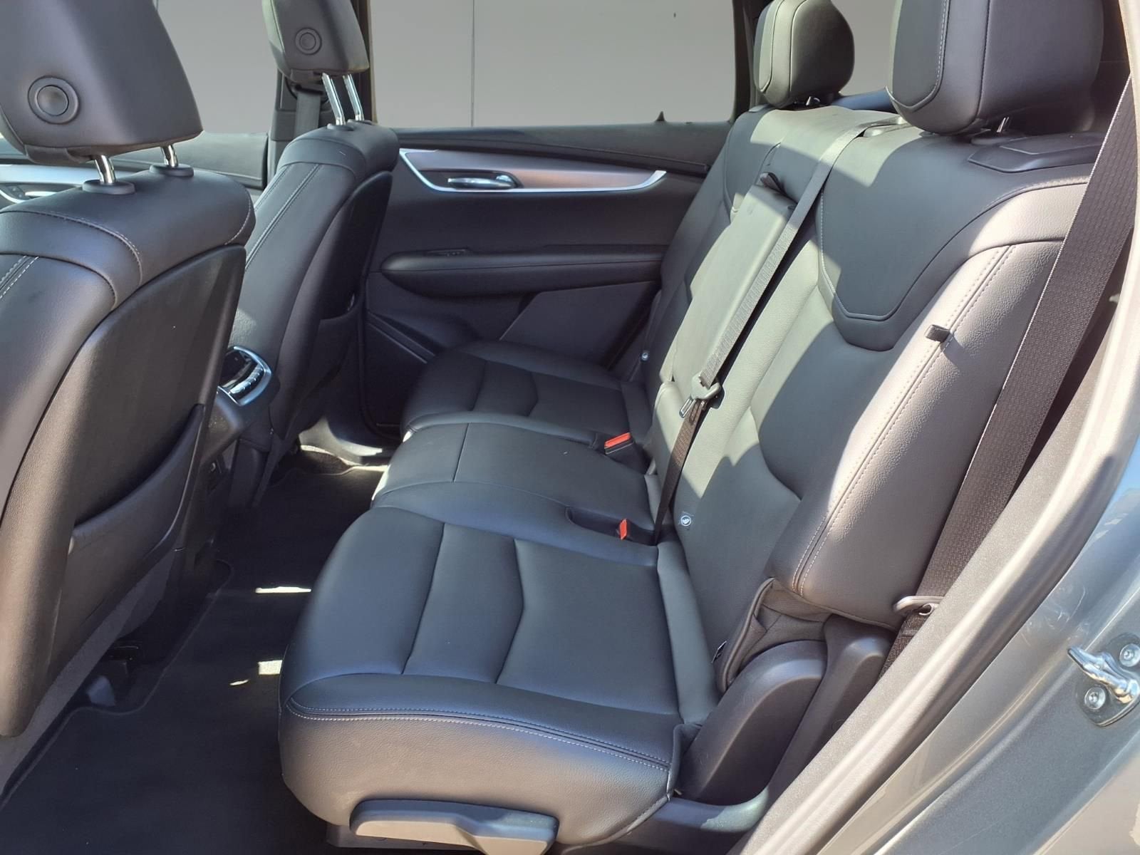 2025 Cadillac XT6 Luxury