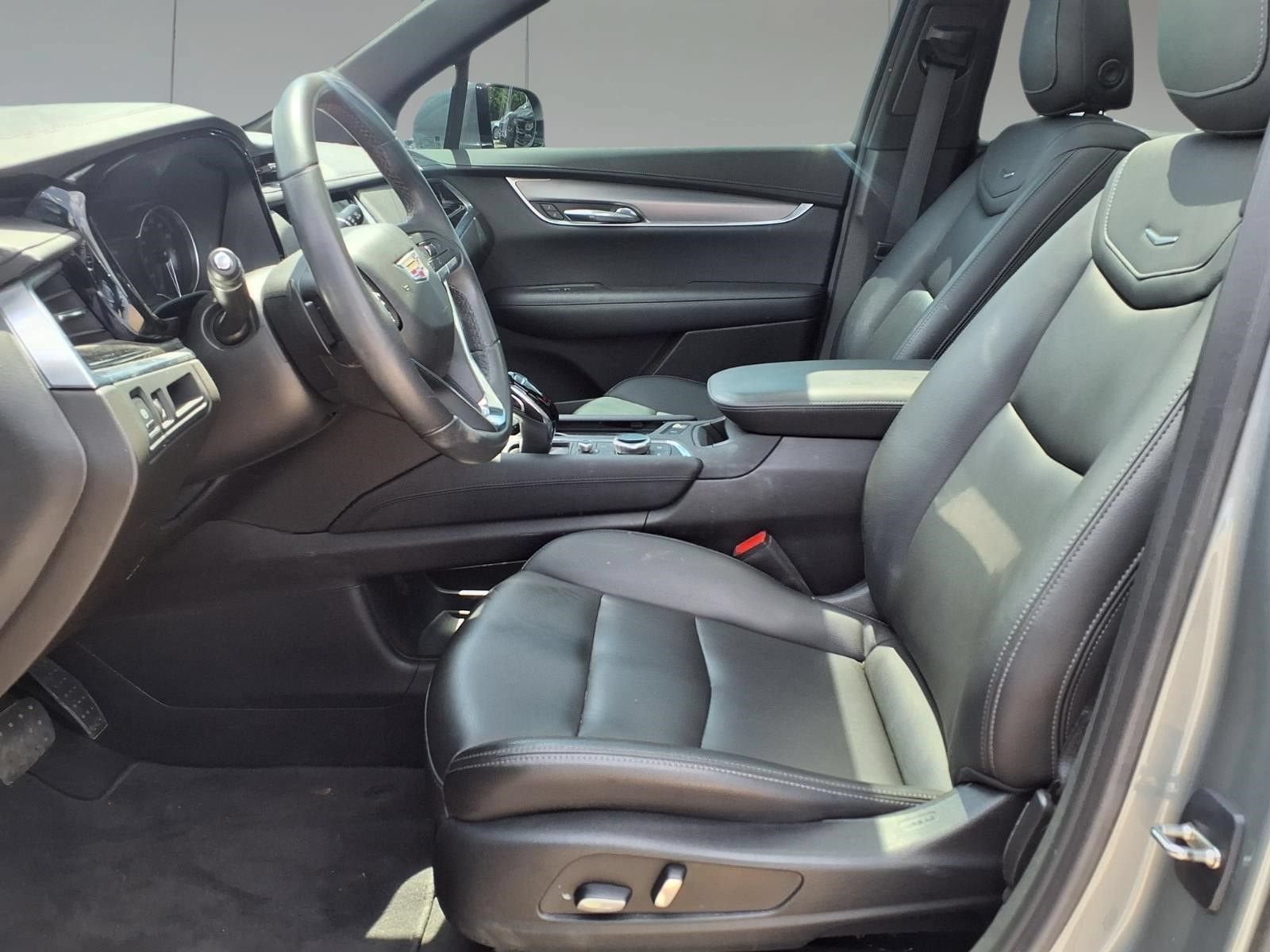 2023 Cadillac XT6 Luxury