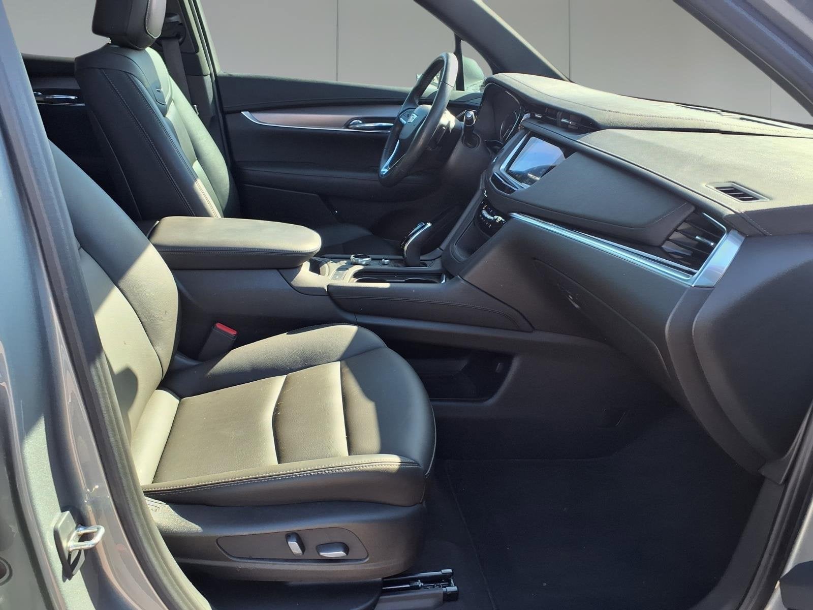 2024 Cadillac XT6 Luxury