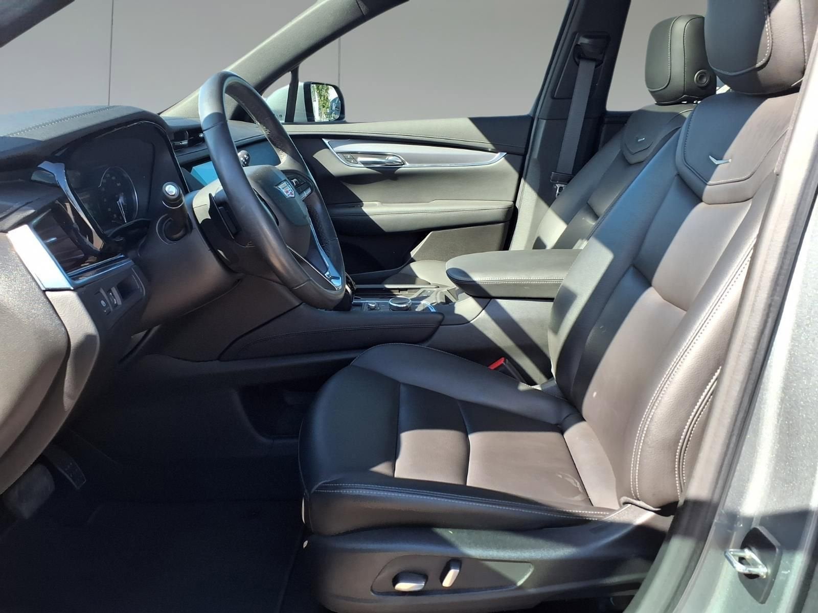 2024 Cadillac XT6 Luxury