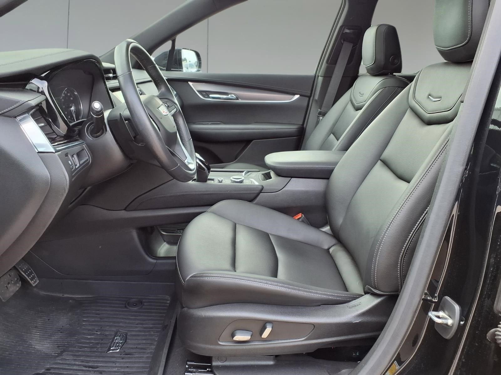 2022 Cadillac XT6 Luxury