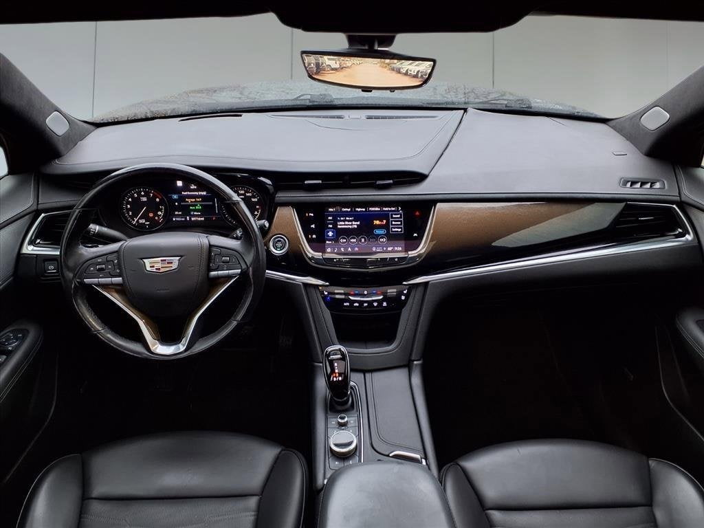 2022 Cadillac XT6 Premium Luxury