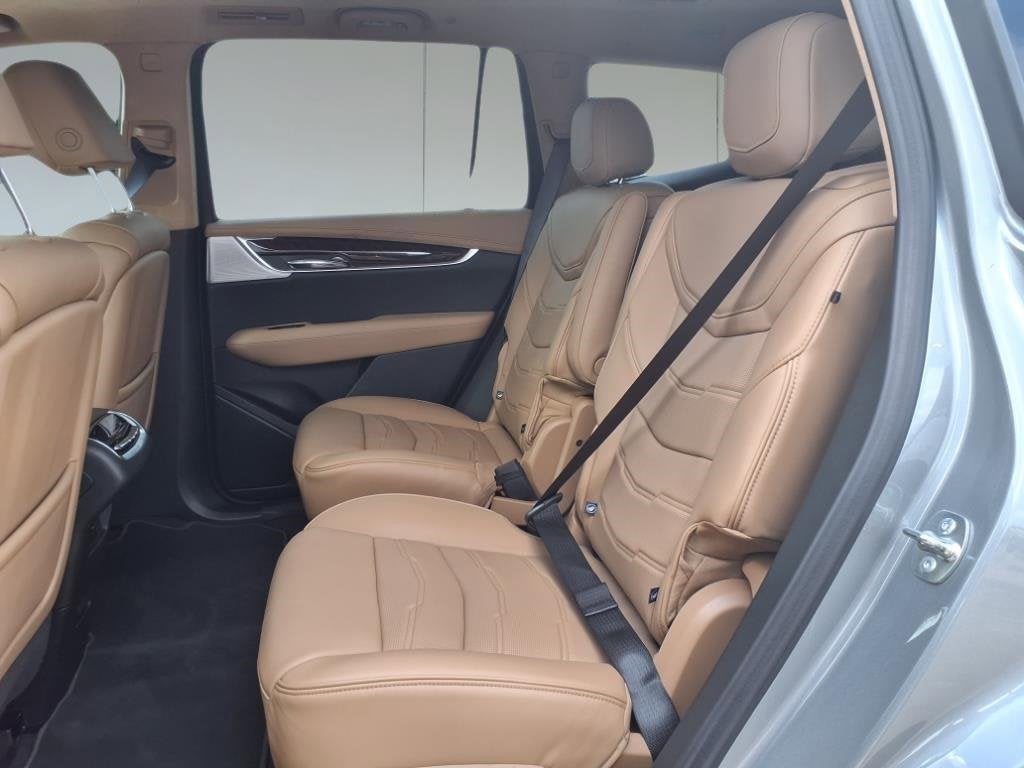 2025 Cadillac XT6 Sport