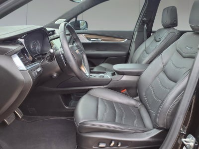 2025 Cadillac XT6 Sport