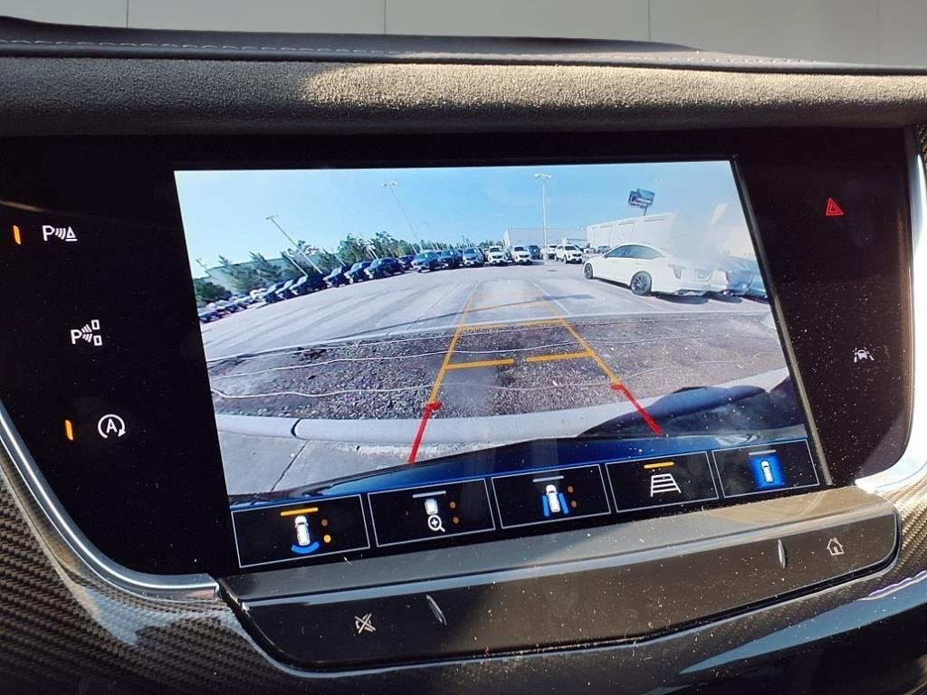 2025 Cadillac XT6 Sport