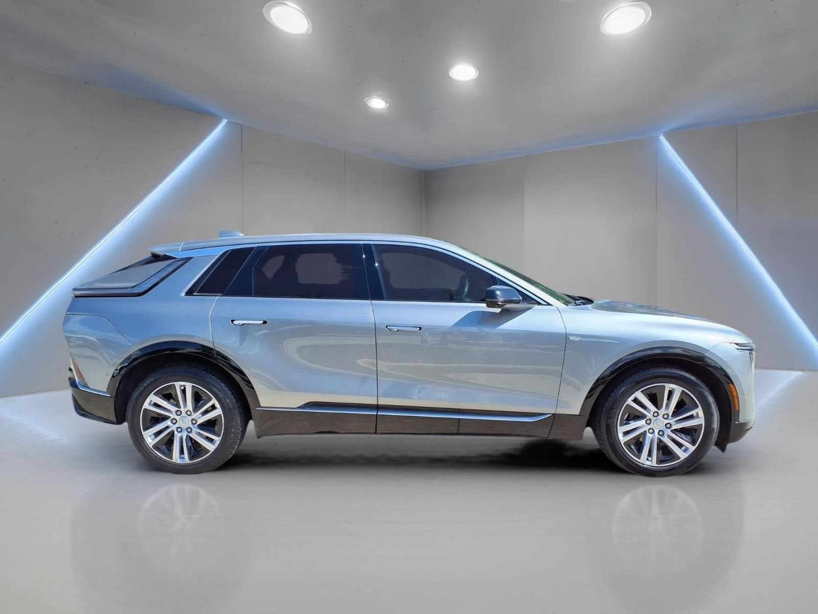 2024 Cadillac LYRIQ Tech