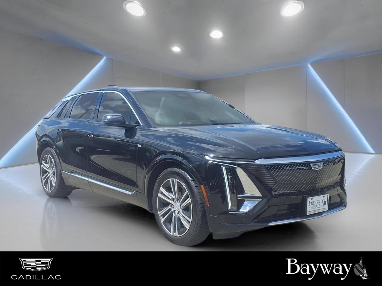 2024 Cadillac LYRIQ Luxury 1