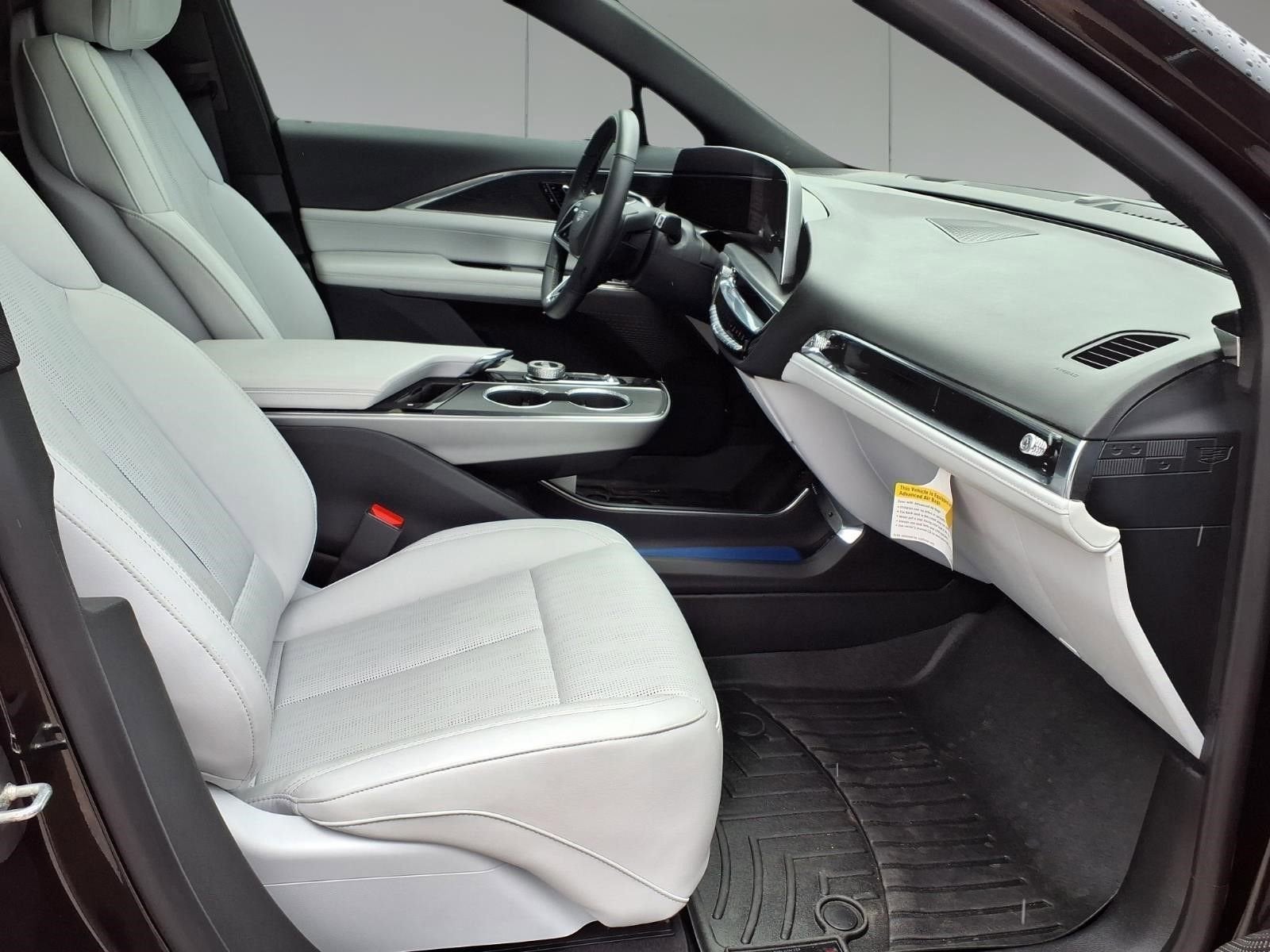 2024 Cadillac LYRIQ Sport 1