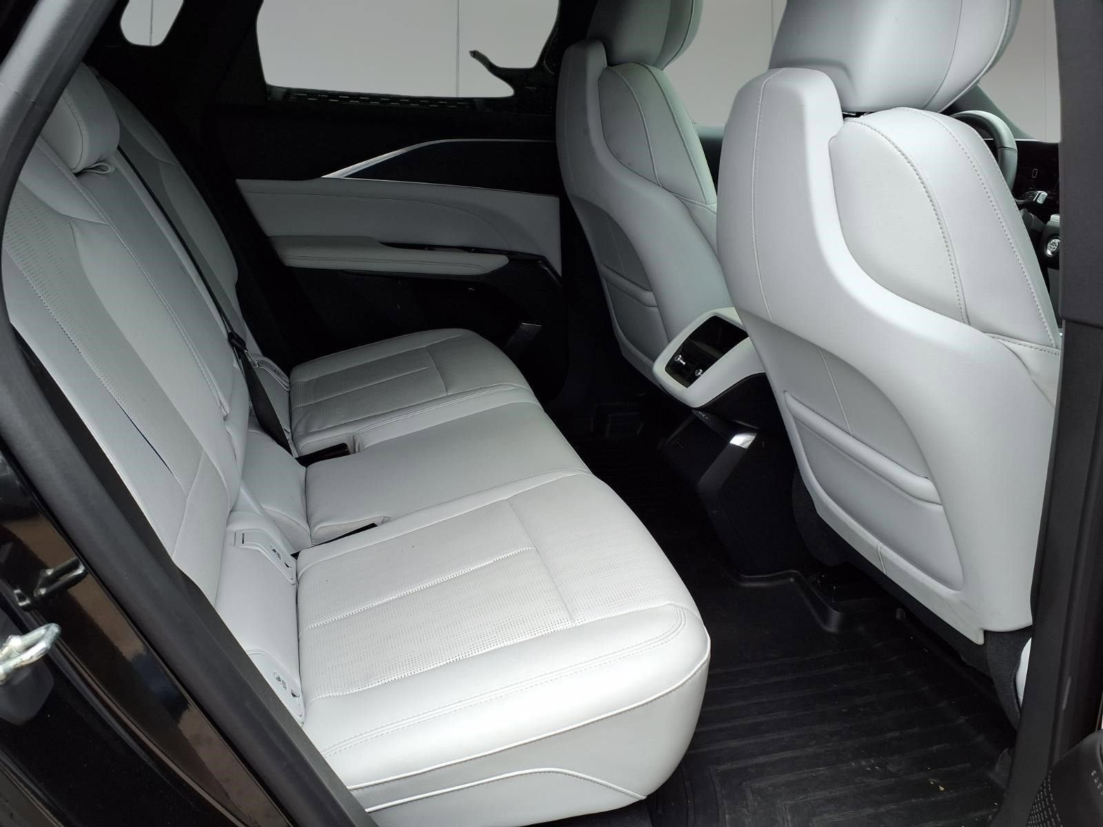 2024 Cadillac LYRIQ Sport 1