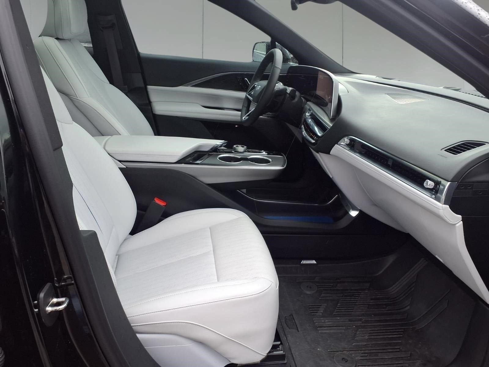 2024 Cadillac LYRIQ Sport 1