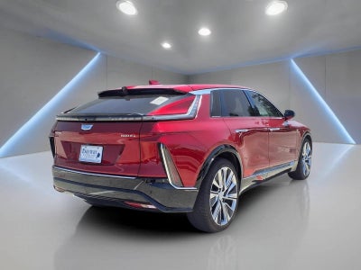 2025 Cadillac LYRIQ Luxury 3