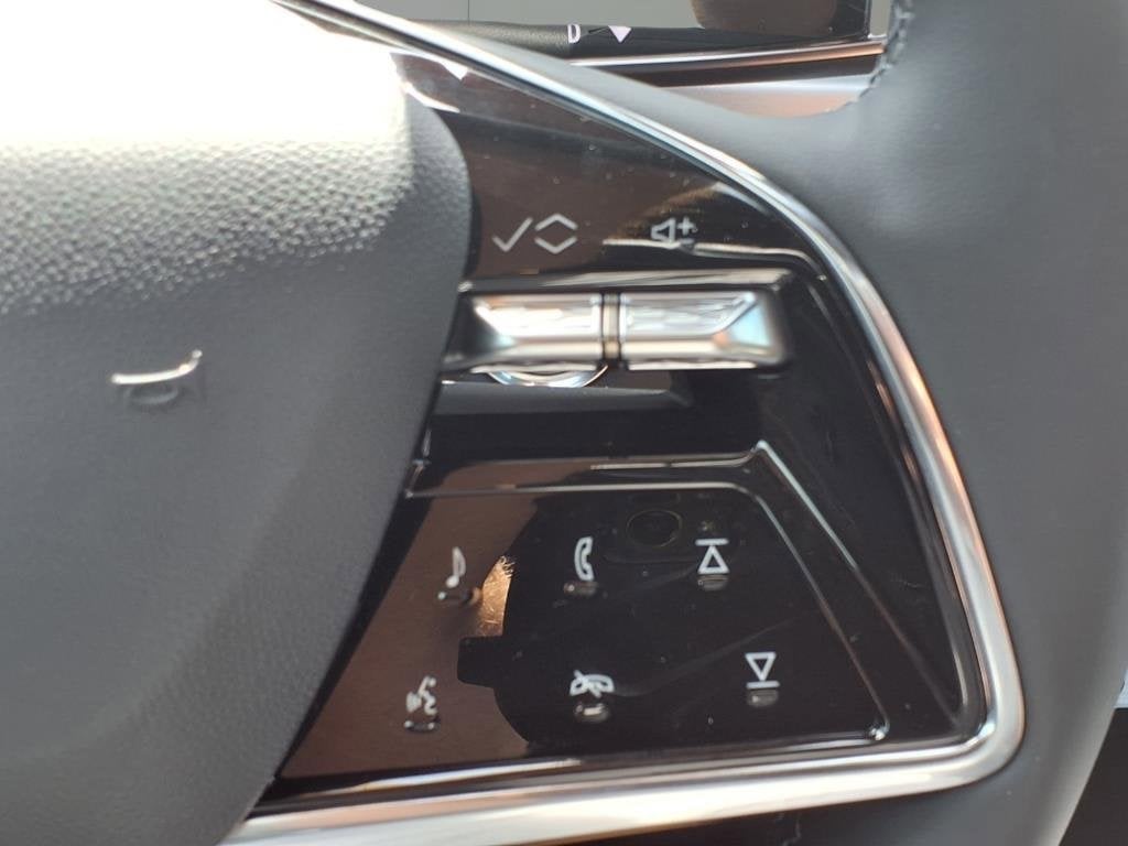 2025 Cadillac LYRIQ Sport 1