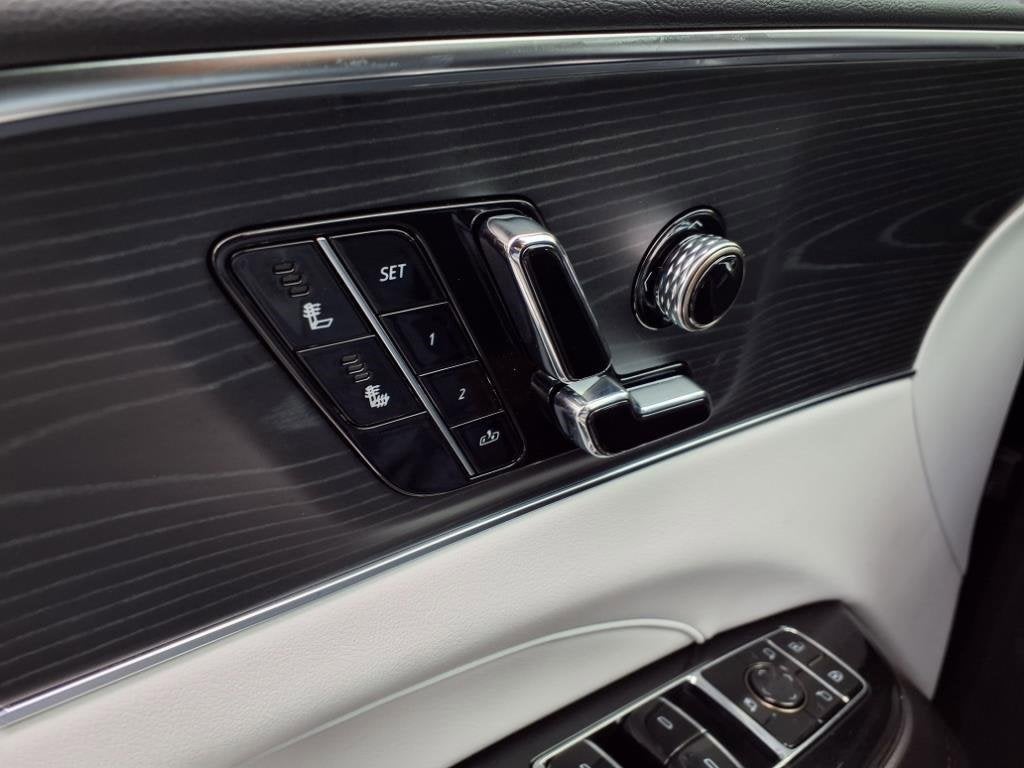 2025 Cadillac LYRIQ Sport 1