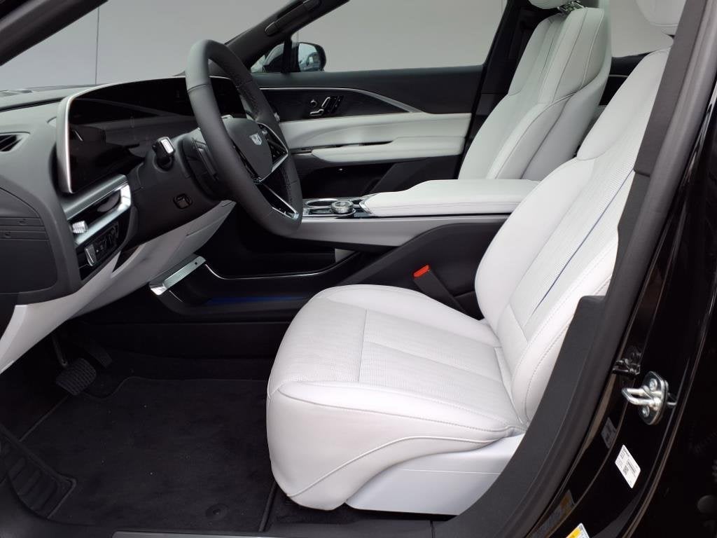 2025 Cadillac LYRIQ Sport 1