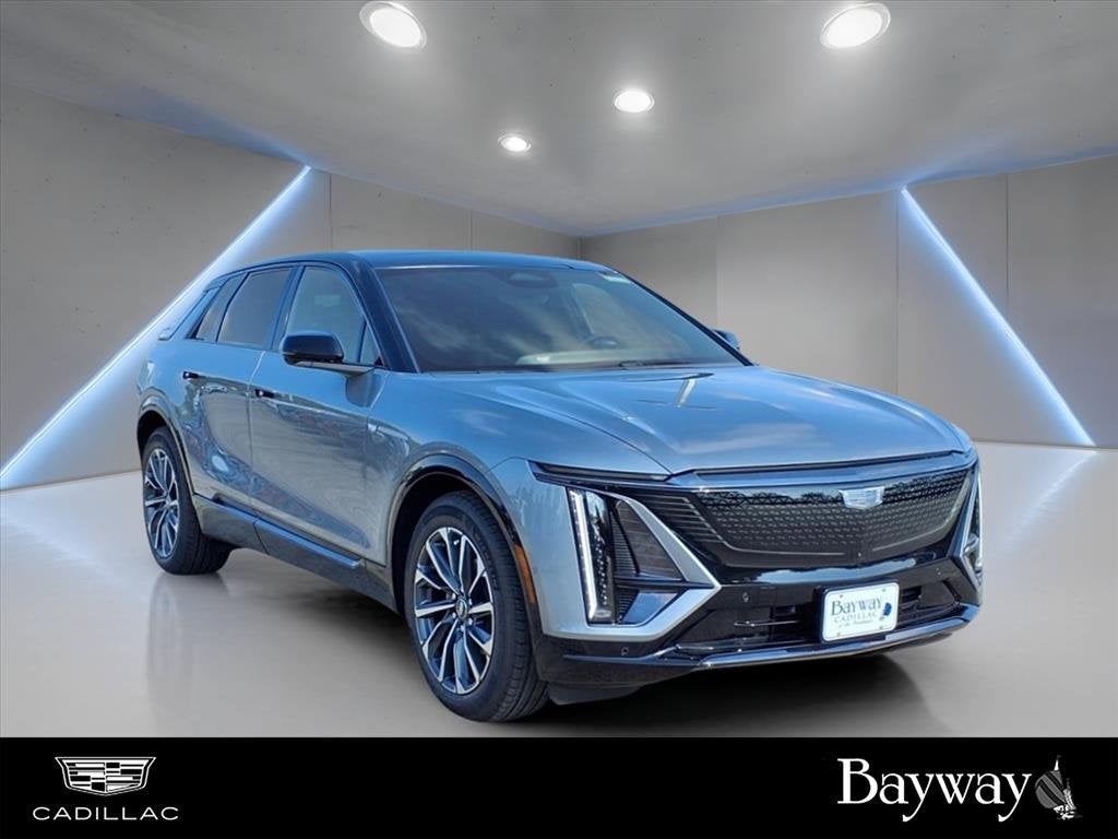 2025 Cadillac LYRIQ Sport 2