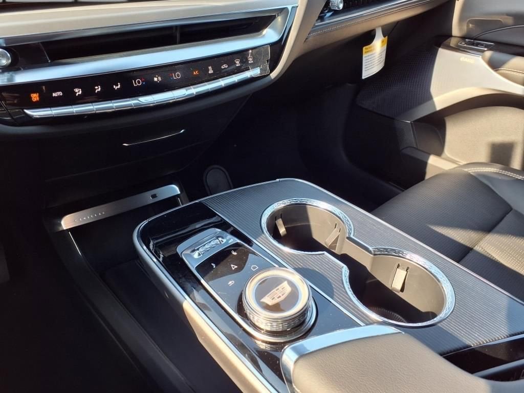 2025 Cadillac LYRIQ Sport 2