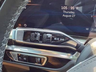 2024 Cadillac LYRIQ Sport 3