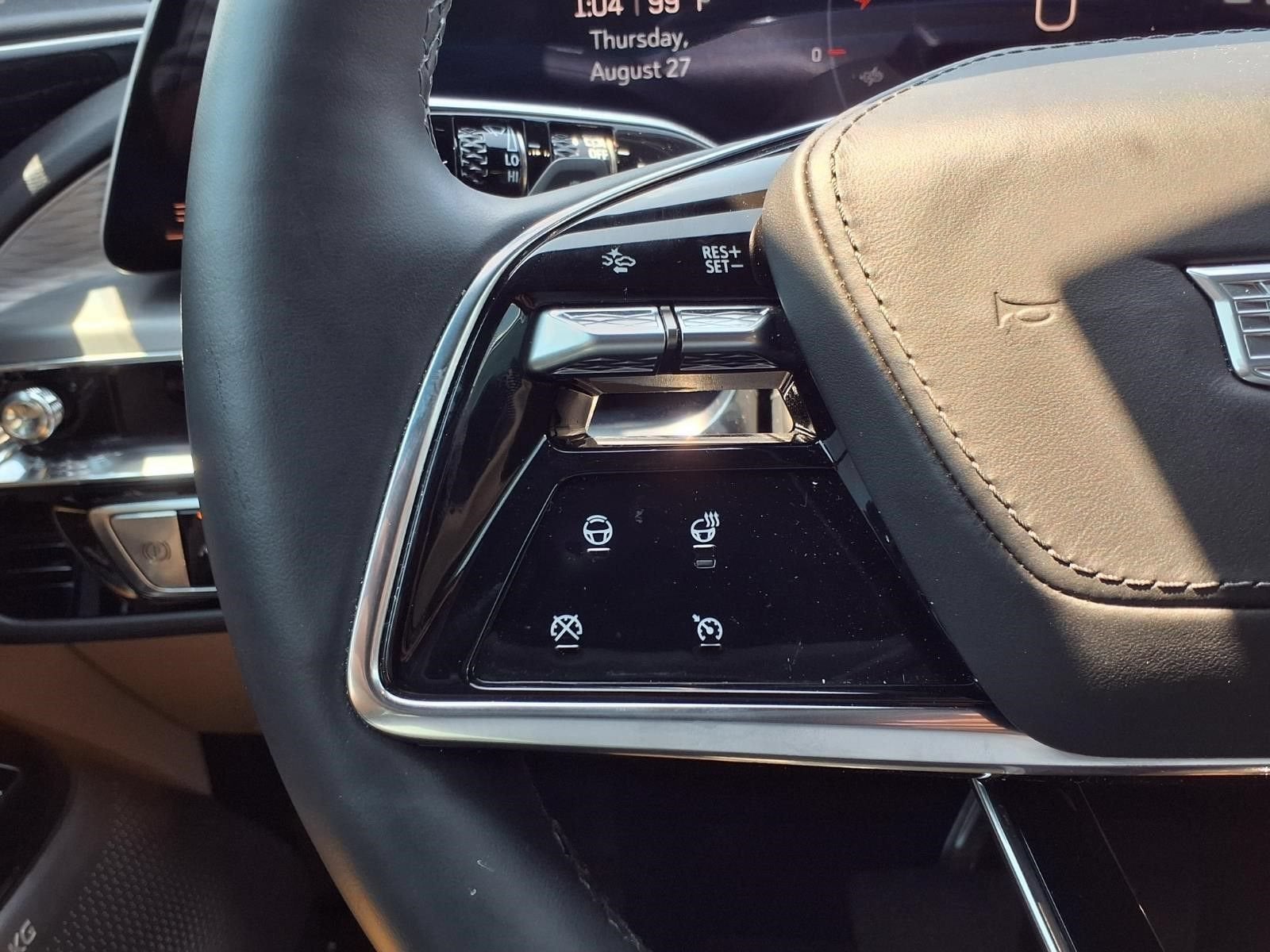 2024 Cadillac LYRIQ Sport 3