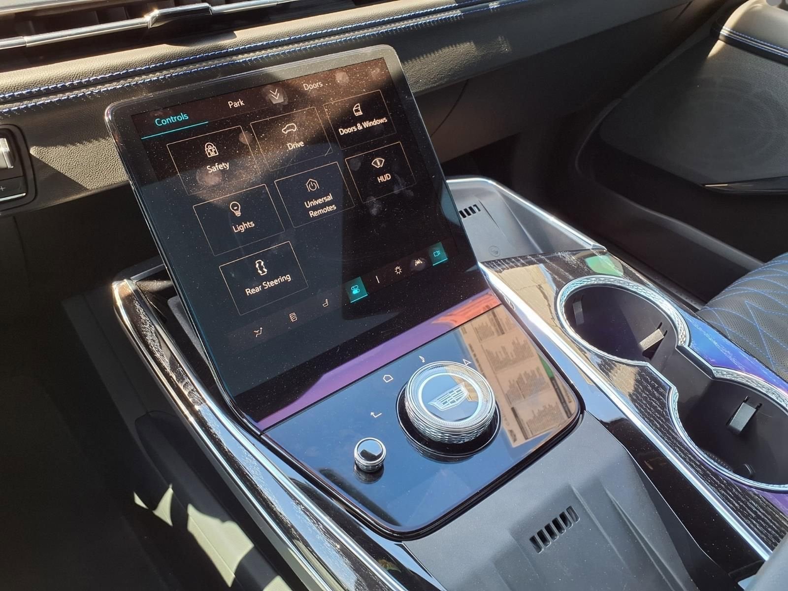 2026 Cadillac ESCALADE IQL Sport