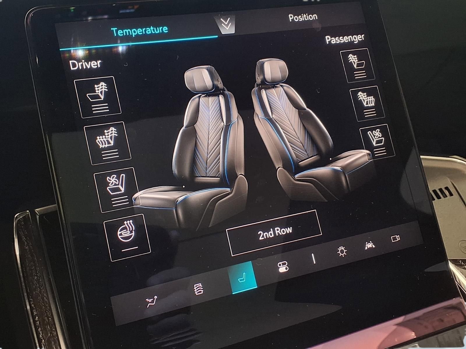 2026 Cadillac ESCALADE IQL Sport