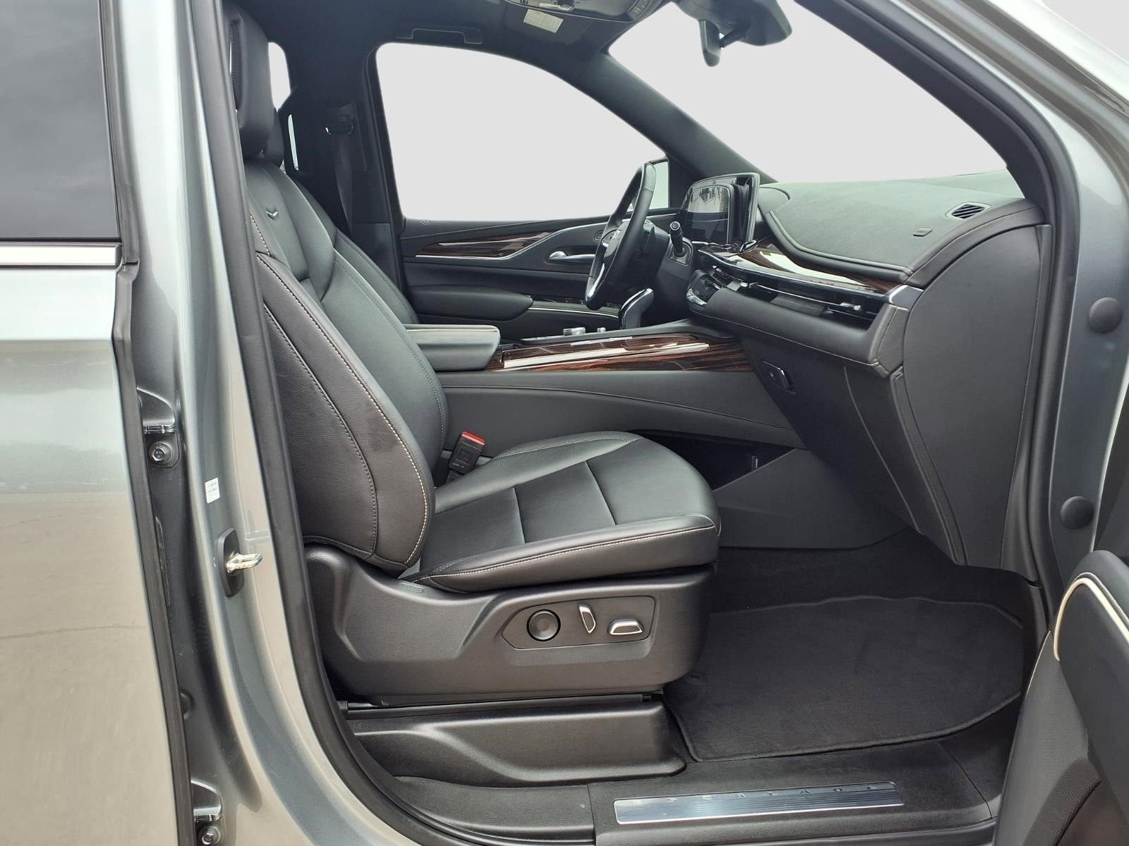 2023 Cadillac Escalade Luxury