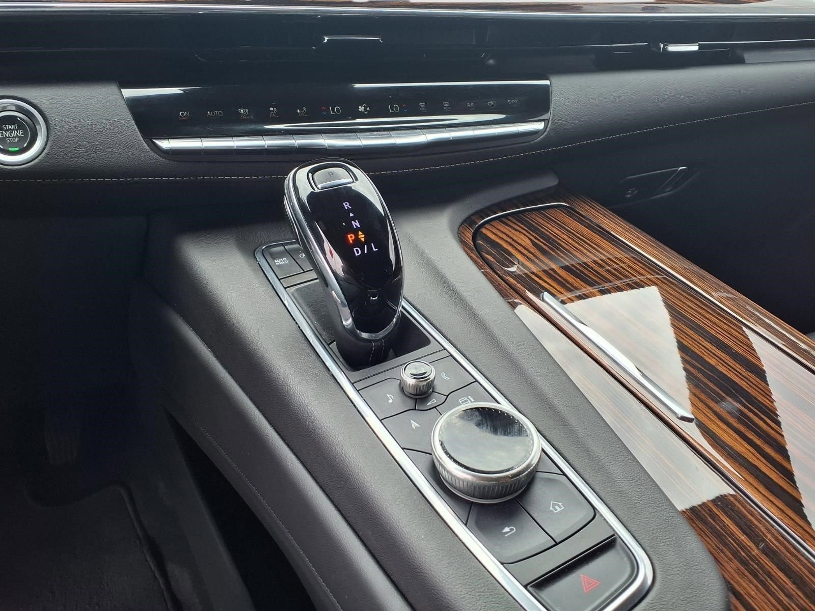2023 Cadillac Escalade Luxury