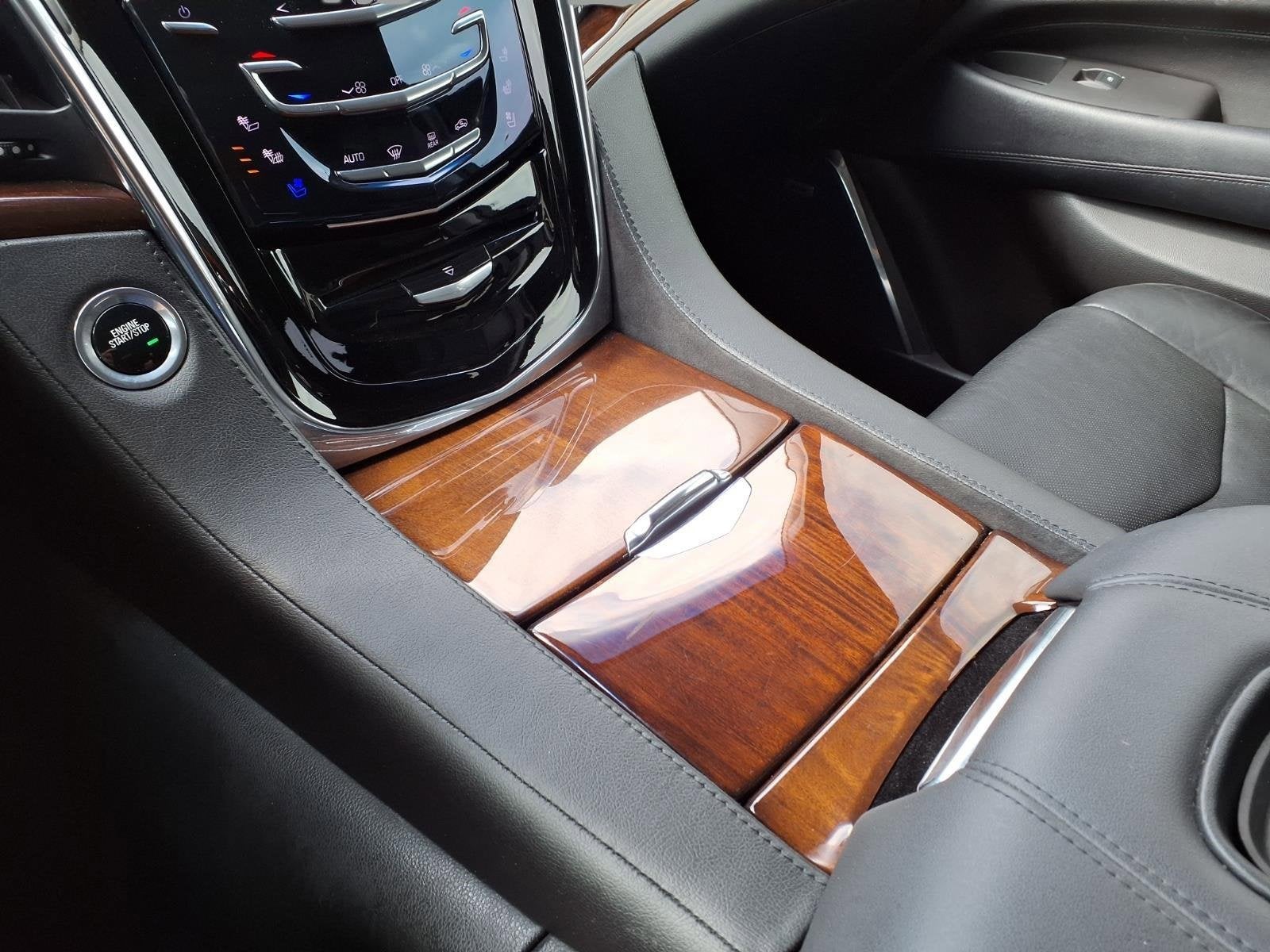 2016 Cadillac Escalade Luxury Collection