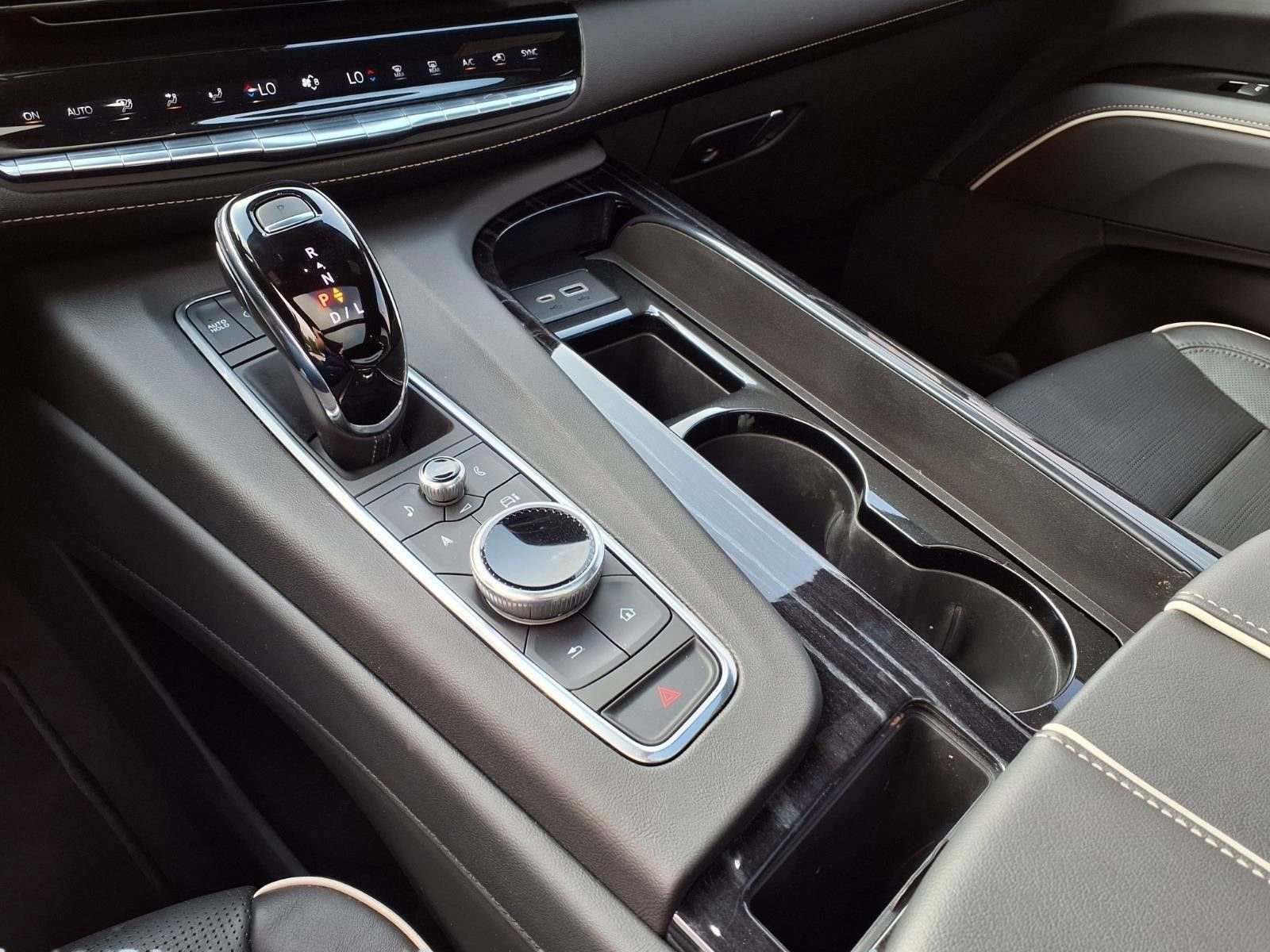 2022 Cadillac Escalade Sport