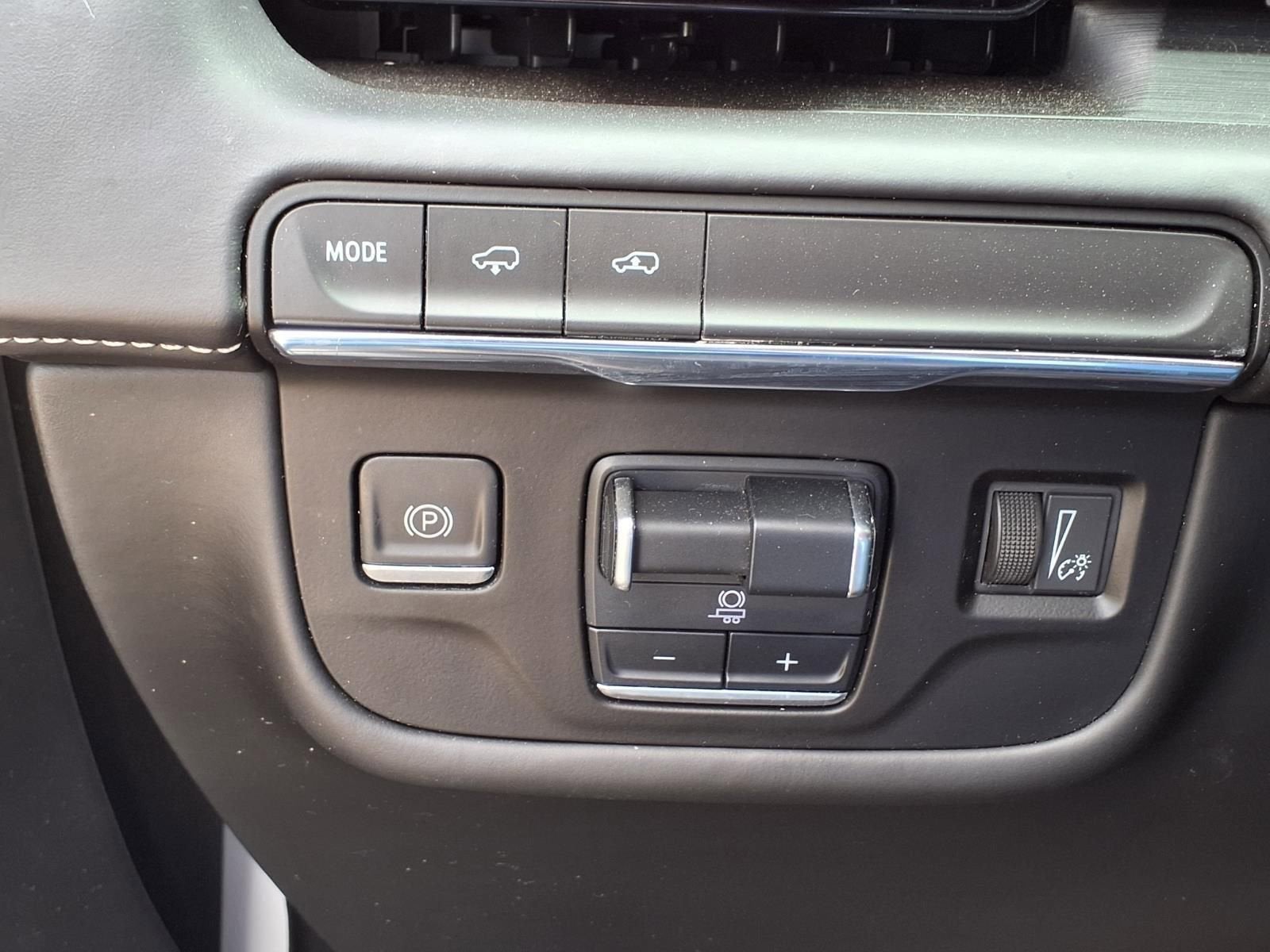 2022 Cadillac Escalade Sport Platinum