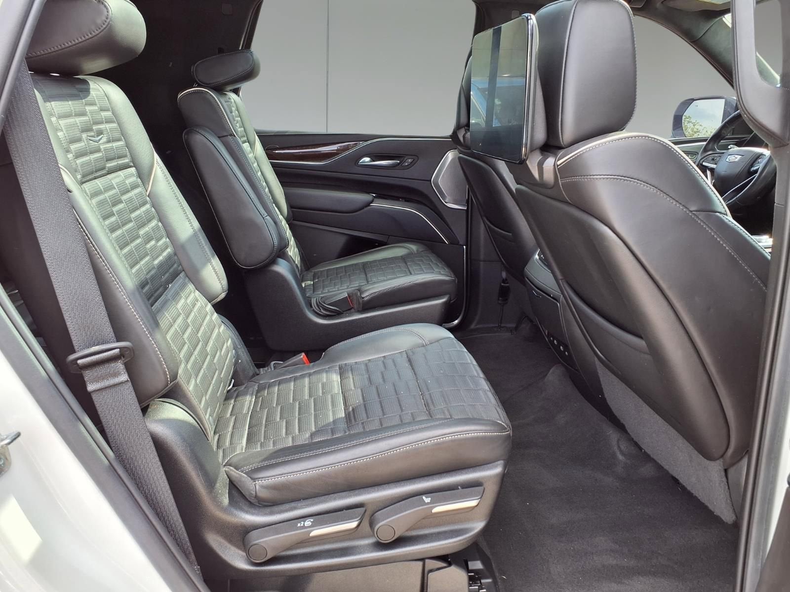 2022 Cadillac Escalade Sport Platinum