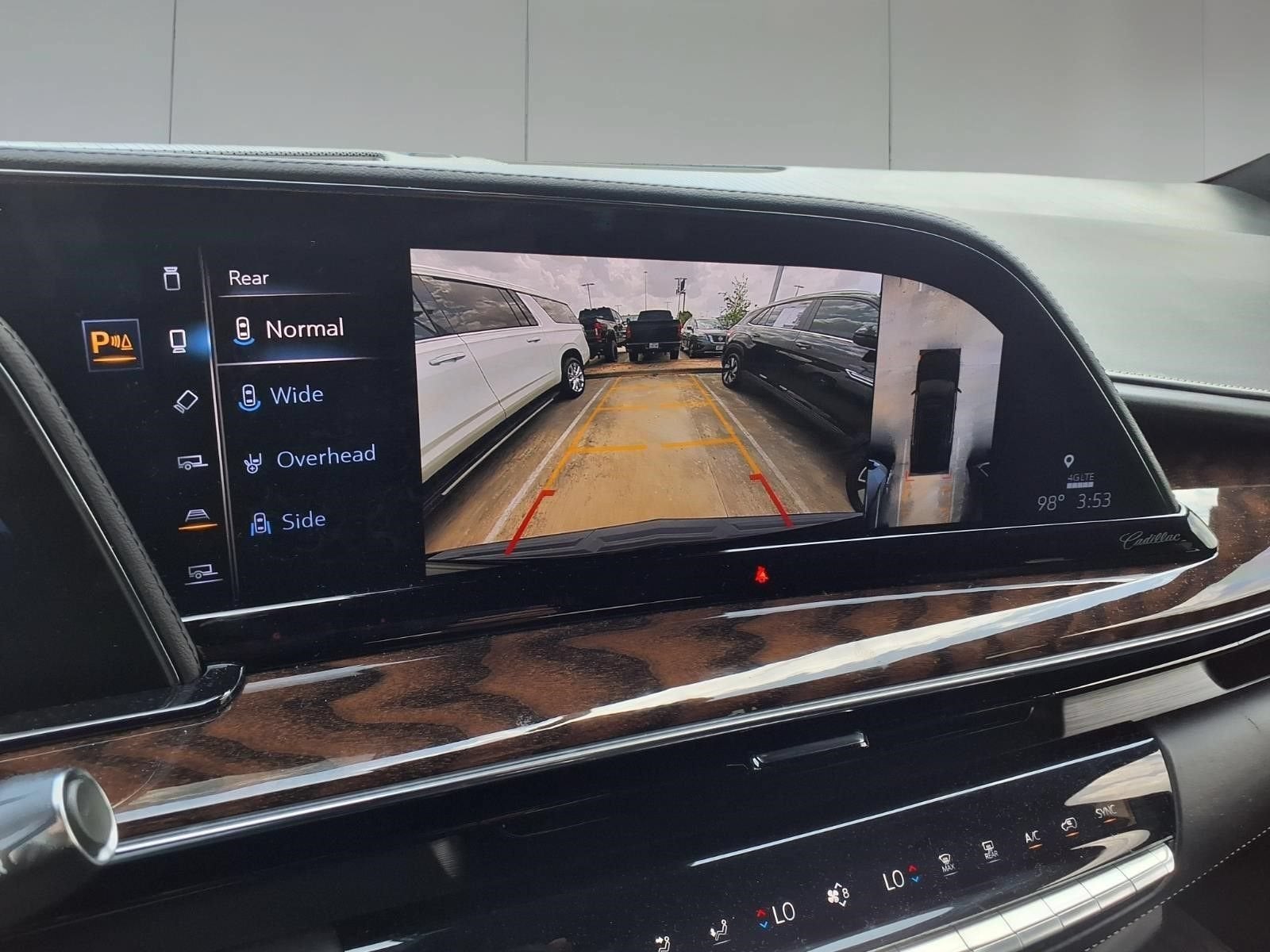 2022 Cadillac Escalade Sport Platinum