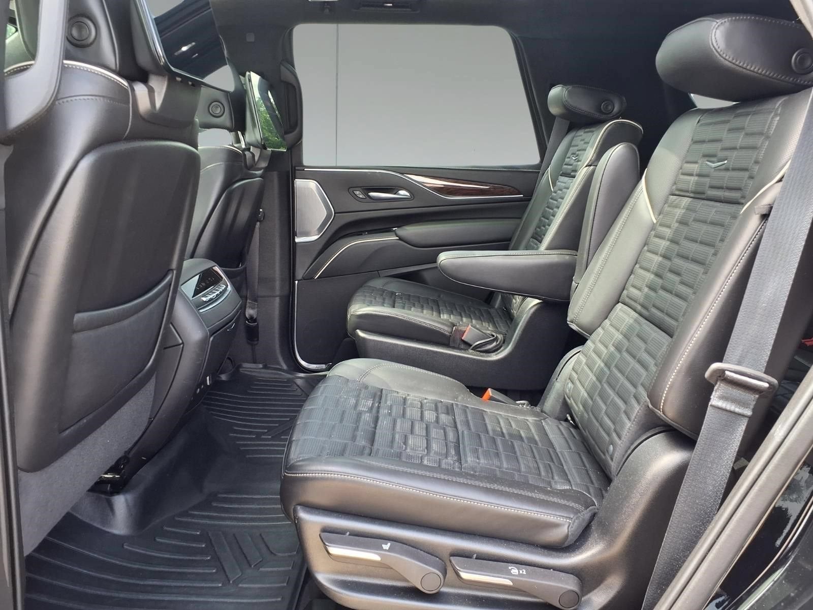 2022 Cadillac Escalade Sport Platinum