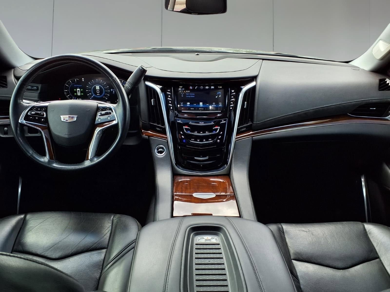 2019 Cadillac Escalade ESV Luxury