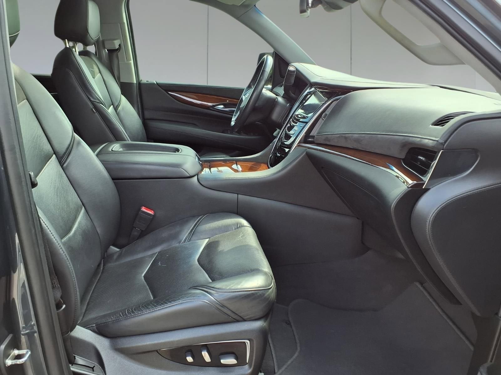 2019 Cadillac Escalade ESV Luxury