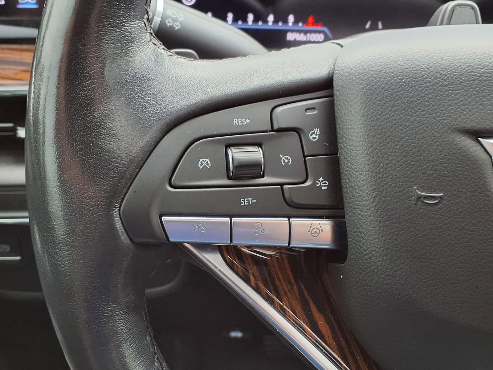 2022 Cadillac Escalade ESV Premium Luxury