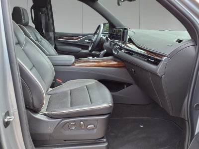 2024 Cadillac Escalade ESV Premium Luxury