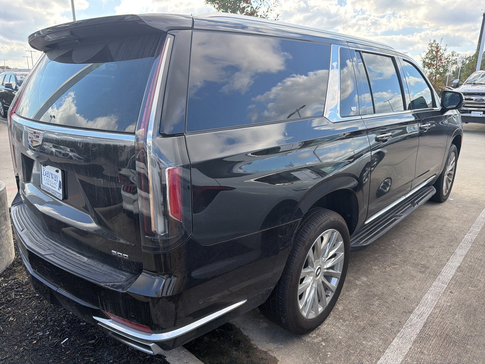 2023 Cadillac Escalade ESV Premium Luxury