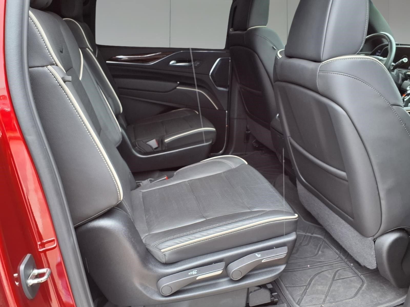 2024 Cadillac Escalade ESV Premium Luxury