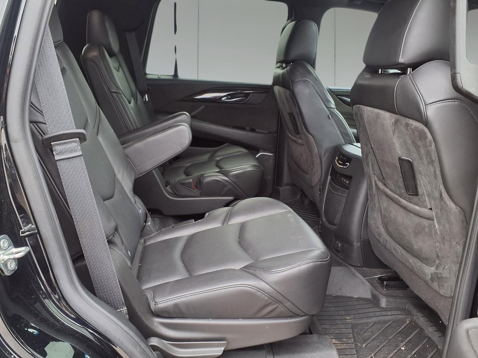 2020 Cadillac Escalade Platinum