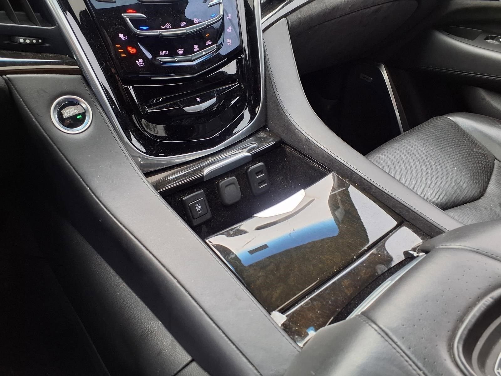2020 Cadillac Escalade Platinum