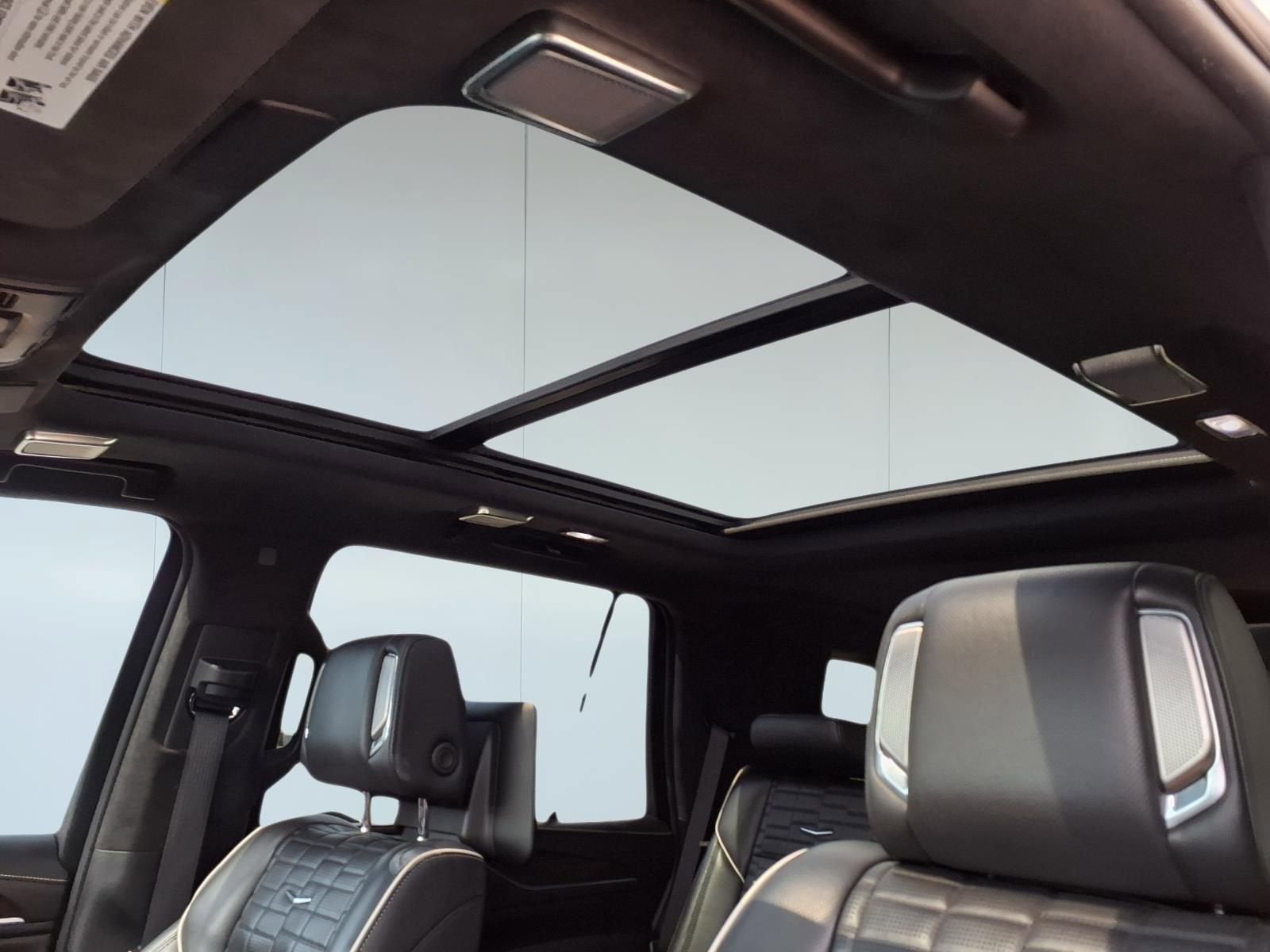 2022 Cadillac Escalade Premium Luxury Platinum