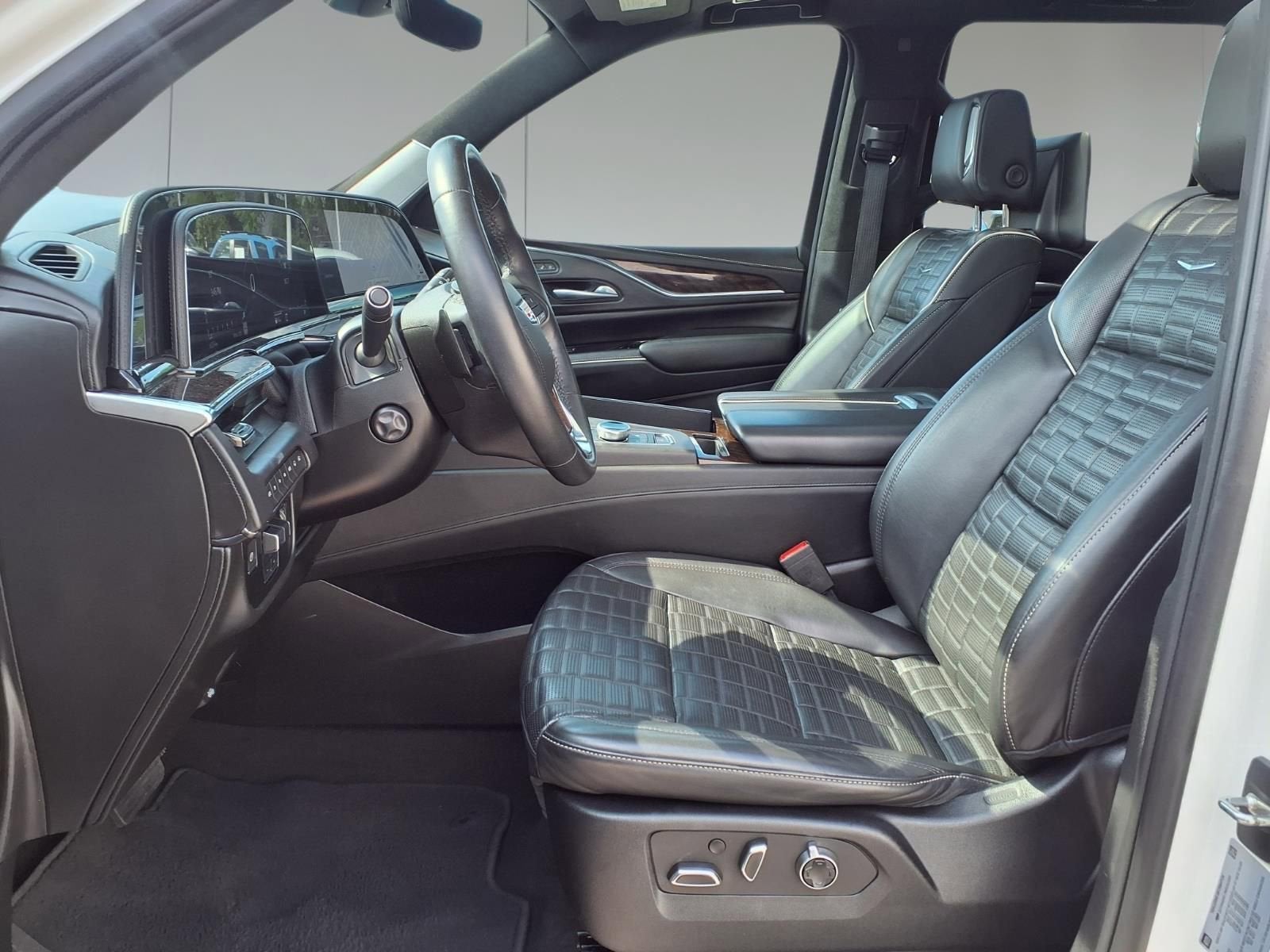 2022 Cadillac Escalade Premium Luxury Platinum