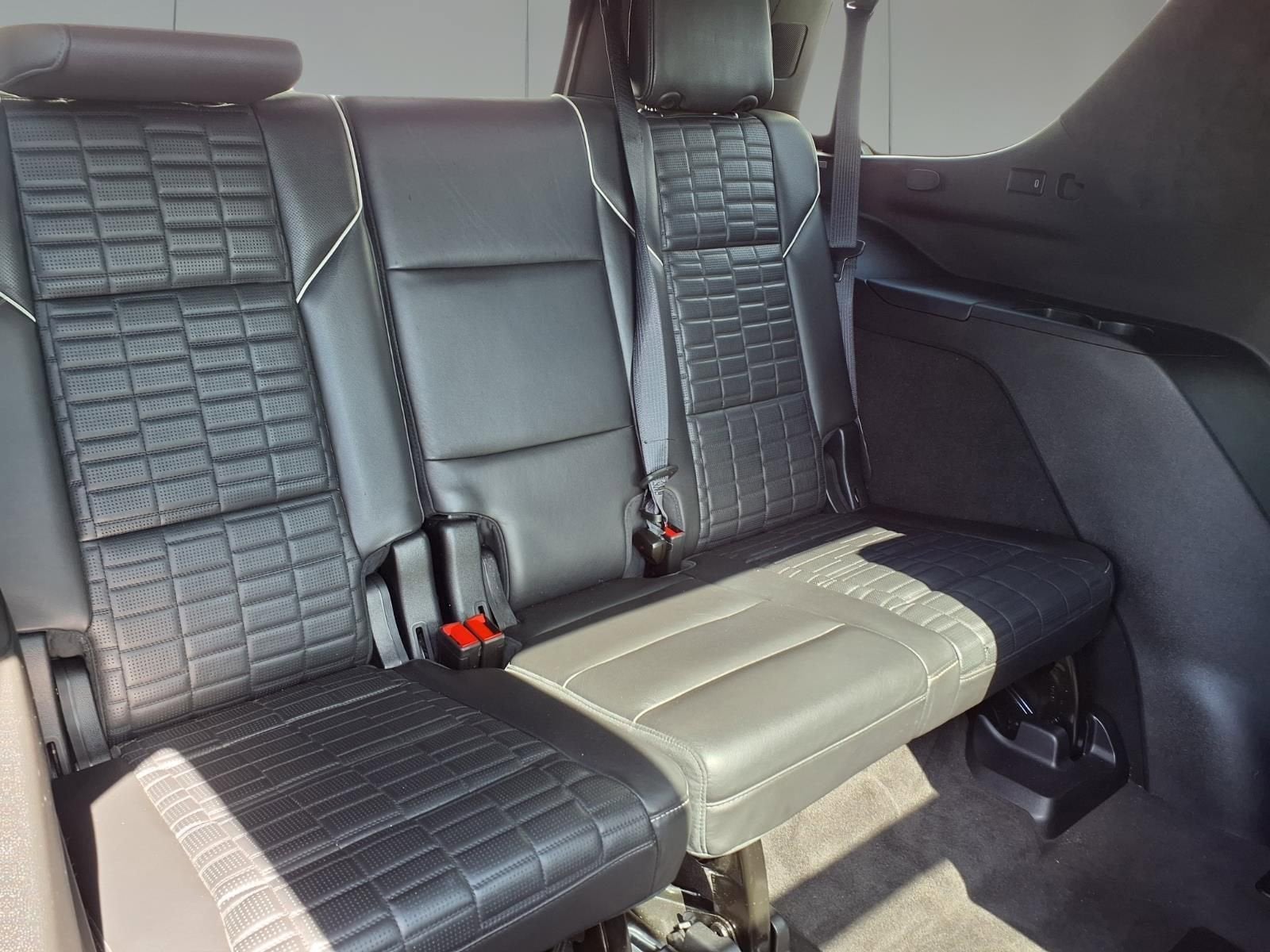 2022 Cadillac Escalade Premium Luxury Platinum