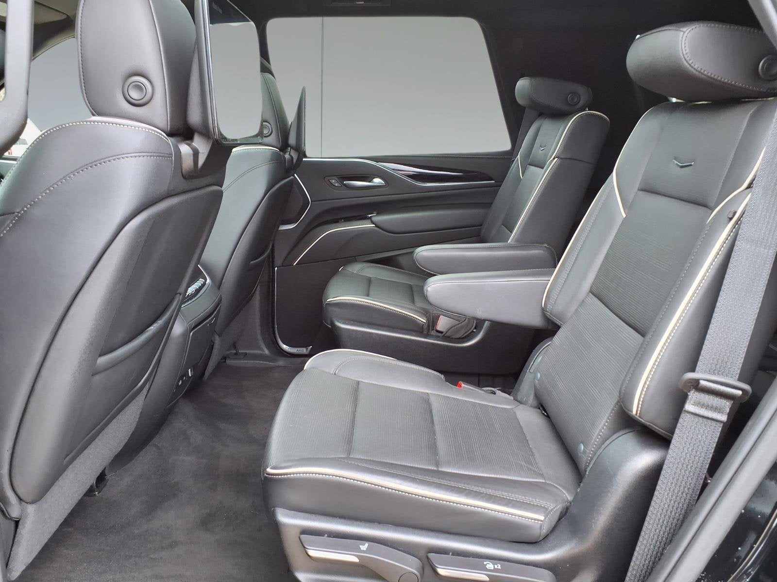 2023 Cadillac Escalade Sport