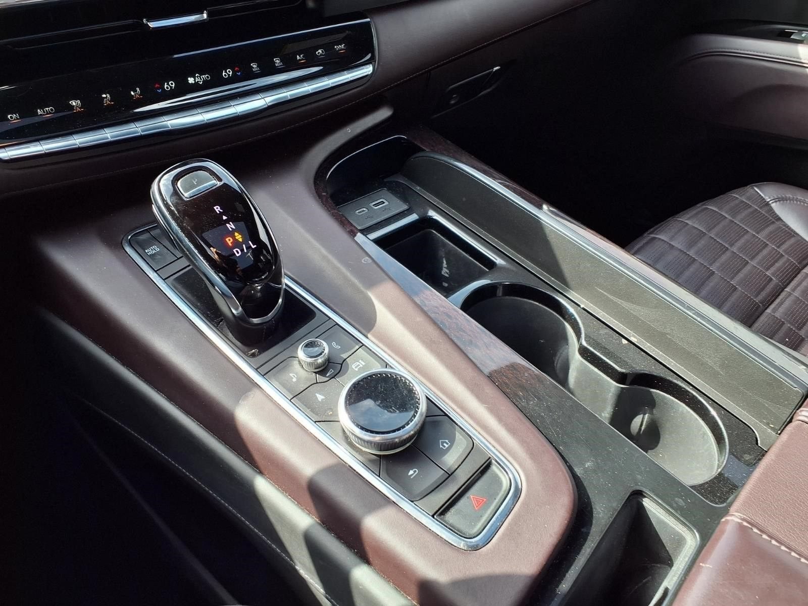 2023 Cadillac Escalade Sport Platinum