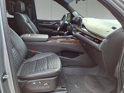 2024 Cadillac Escalade Sport Platinum